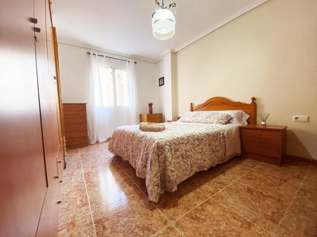 Rooms In Valencia Great Location In Shared Apartment Buitenkant foto