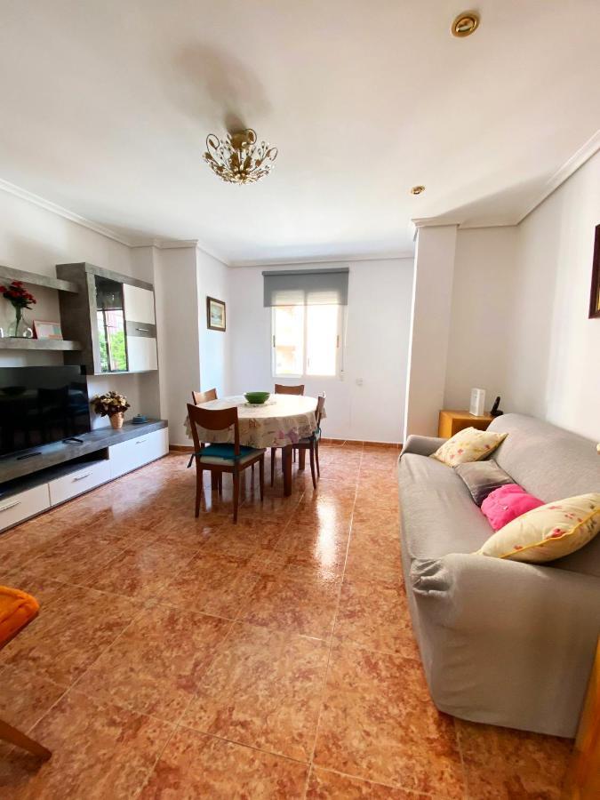 Rooms In Valencia Great Location In Shared Apartment Buitenkant foto
